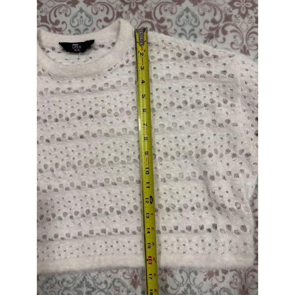 Max Urban Ivory Soiree11 Open Knit Eyelet Cropped Sweater XL 16